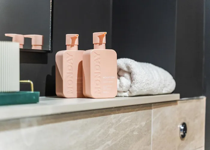 Modern & Relaxing 1-bedroom Flat In By Purestay דירה