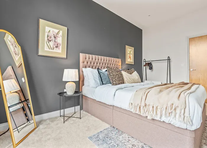 Modern & Relaxing 1-bedroom Flat In By Purestay דירה *