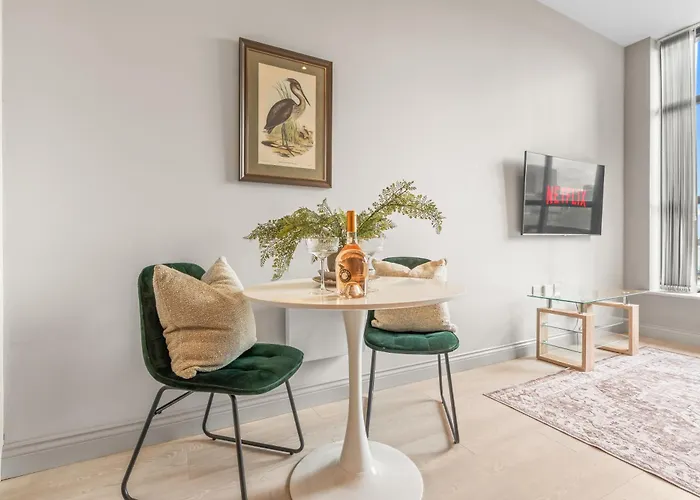 Modern & Relaxing 1-bedroom Flat In By Purestay * Leeds (West Yorkshire)